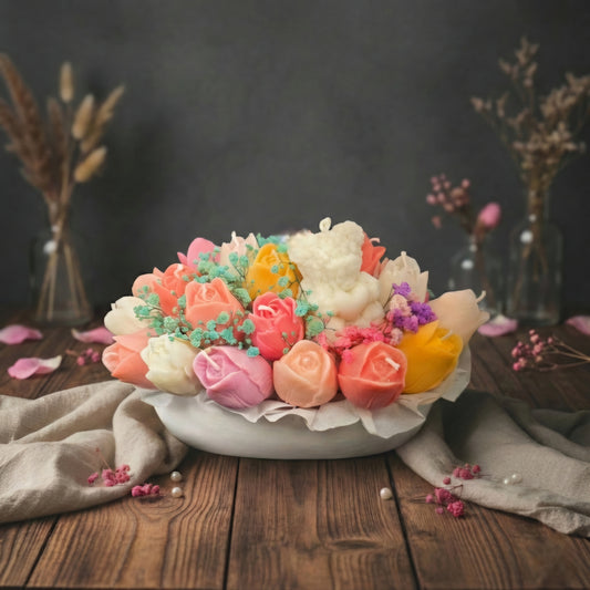 Velvet Rose Bowl Handgegossene Blumenkerze aus Rapswachs Bunt & Vegan